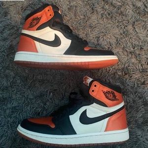 Wmns Air Jordan 1 Retro High OG ‘Satin Shattered Blackboard’